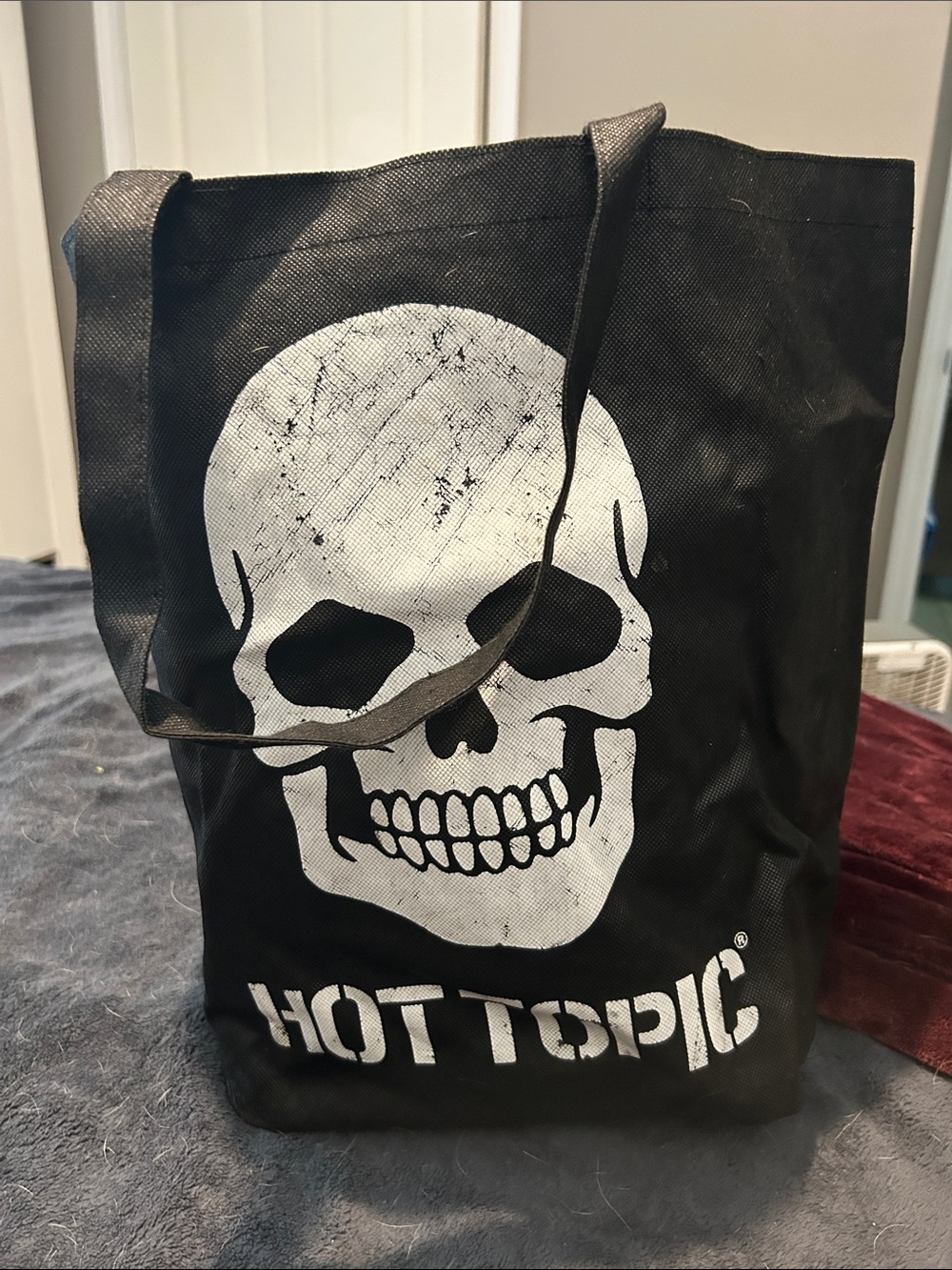 HOT TOPIC Black tote white Skull Tote Bag - Black